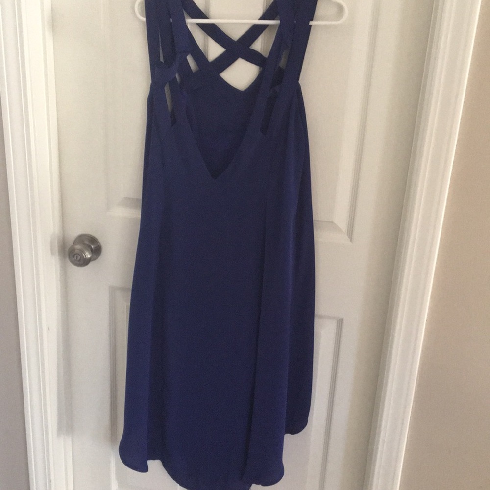 Dress - Picture 3 of 3